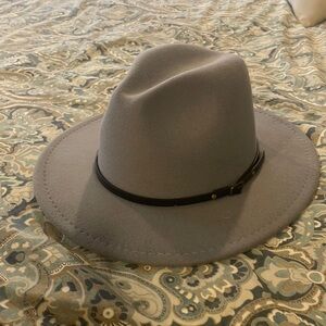 Gray hat with black belt